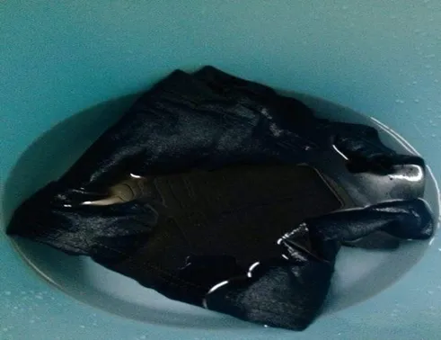How to wash black clothes without fading