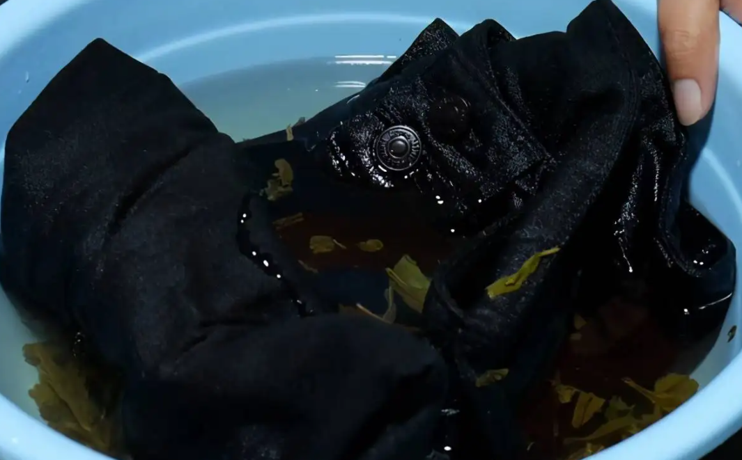 How to wash black cotton pants without fading