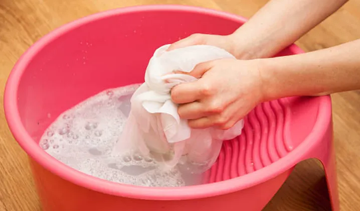 Is hand washing clothes effective