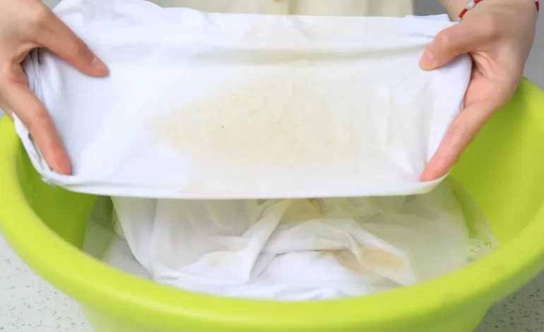 How to wash white clothes with bleach