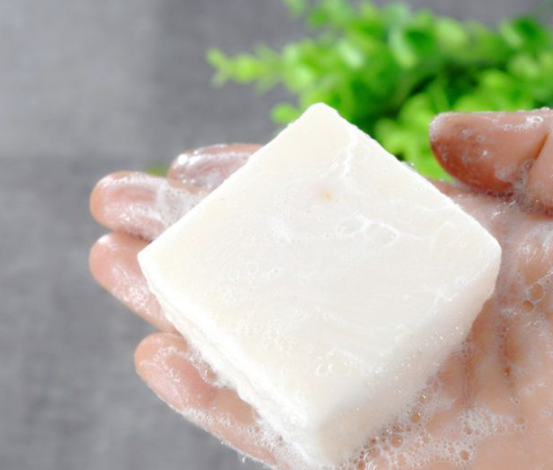 How to use bar soap on body